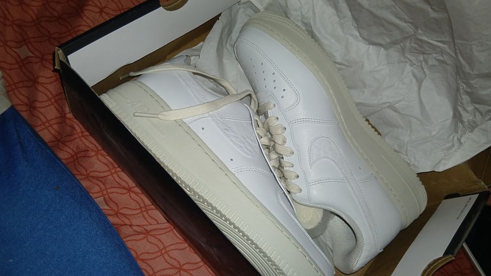 Nike Air Force 1 noi, nepurtați, cu cutie – marimea 40.5