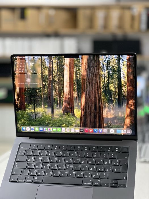 Свежий MacBook Pro M5 | акб 100%