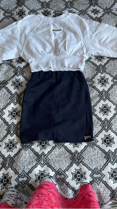 Вещи доя девочки есть школьные