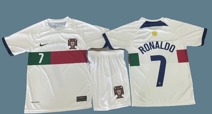 Echipamente fotbal  copii.Ronaldo Al Nassr si Portugalia