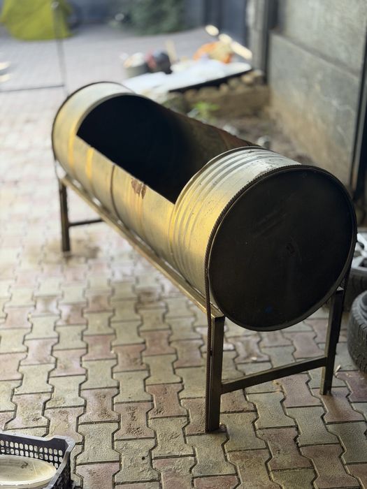 Продам Мусорны бак большой