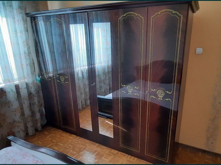 Спальный гарнитур. ИТАЛИЯ.