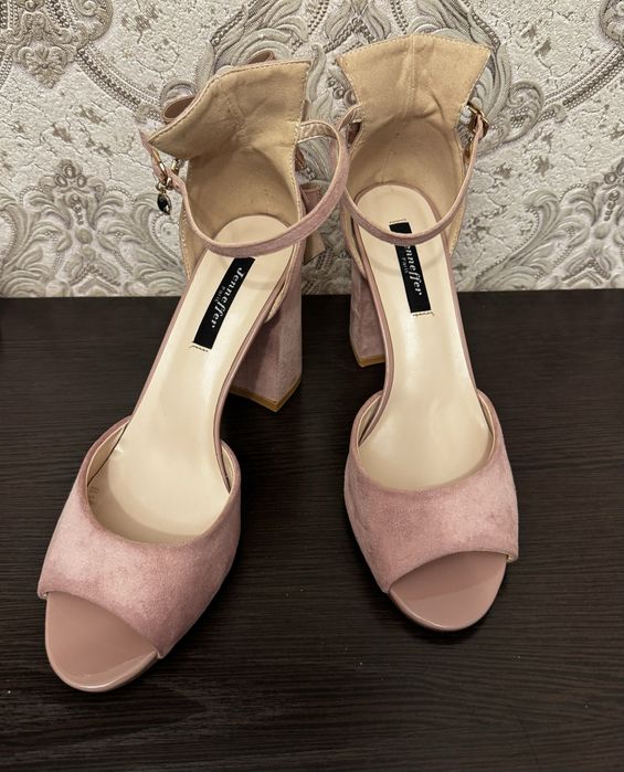 Новые босоножки на лето