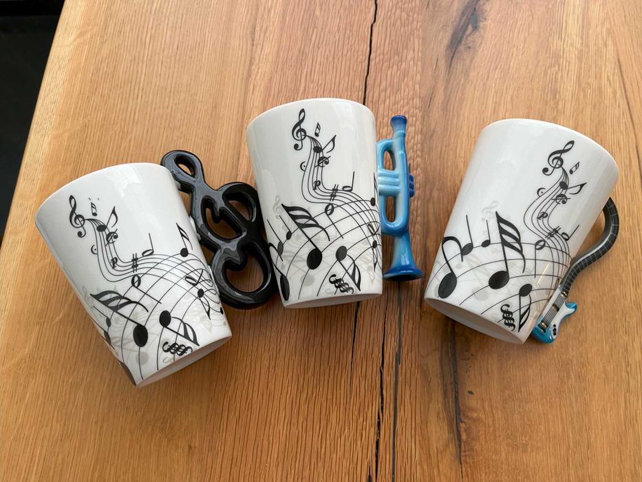 3бр. чаши с дръжки във формата на музикални инструменти