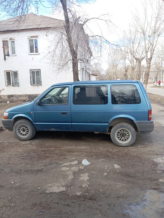 Продам авто крайслер