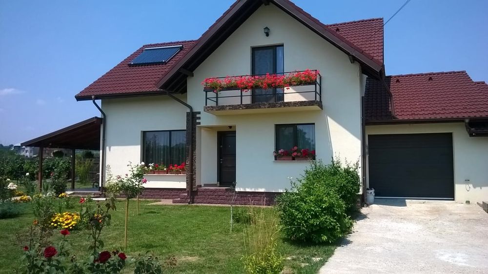 Vila P+M de vanzare Glamboc Deal, lângă Pitești, 180 mp utili, Teren 1066 mp