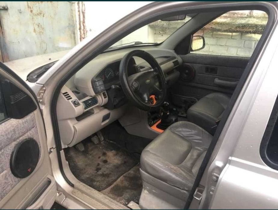 Dezmembrez piese LandRover Freelander1 2.0/1.8 td4tdi v6 dieselbenzina