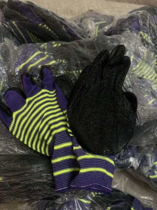 Продам перчатки огородные