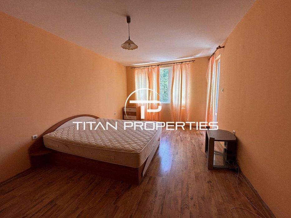 Дава се под наем Двустаен апартамент в Бургас, Славейков - 75 кв.м за 357 € - Снимка #4