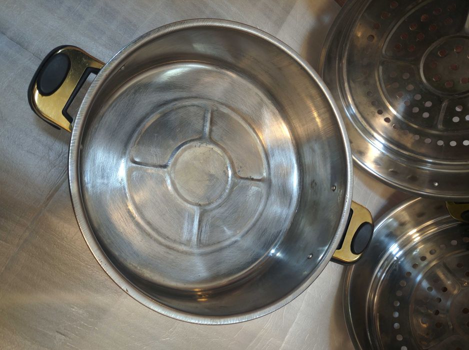 Мантышница, мантоварка (неполная).