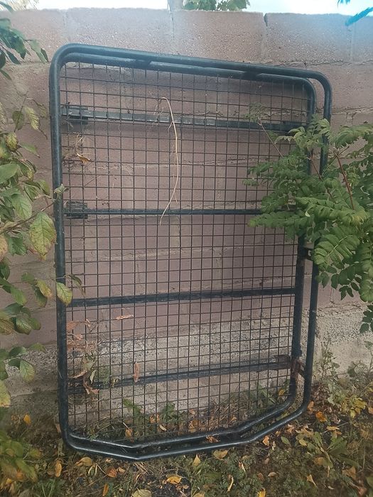 Металлический багажник на крышу