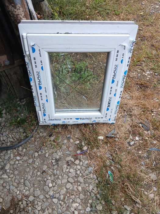 Uși și geamuri termopan