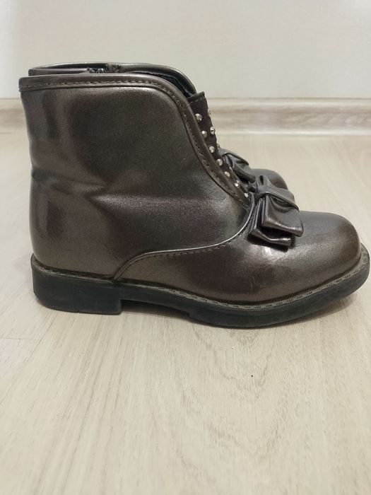 Продам детские обуви