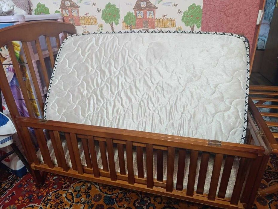 Кроватка детская б/у