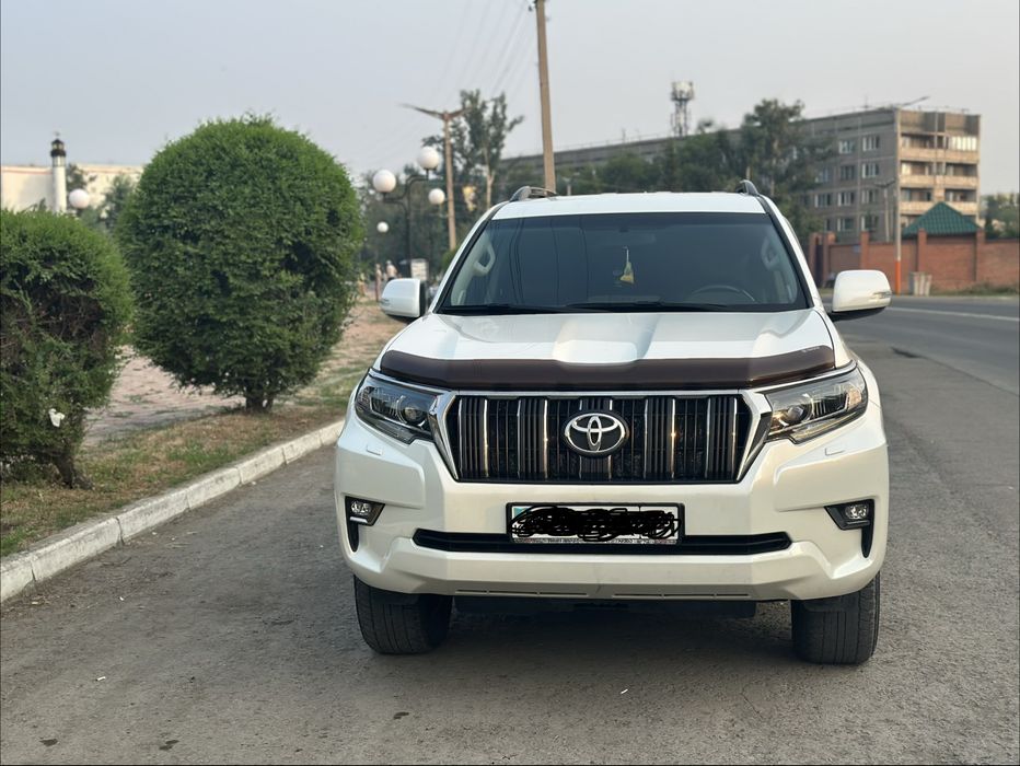 Автомобиль Toyota Prado 150