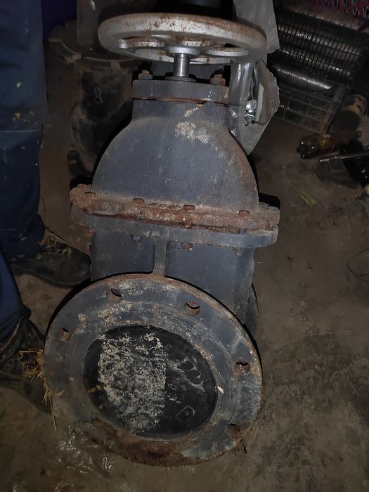 Спирателни фибърни кранове