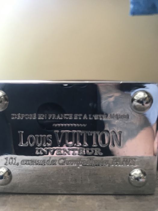 Curea Louis Vuitton  , impecabila