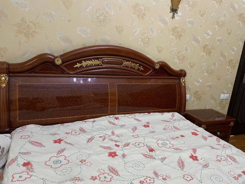 Spalniy  mebel sotiladi