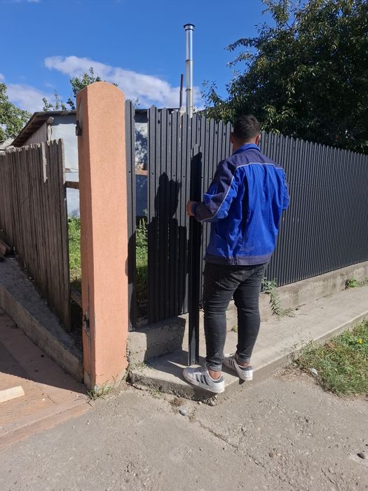 Executam garduri și porți foișoare din lemn la cerință dumneavoastră