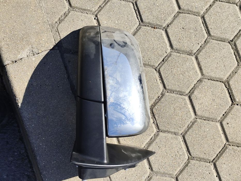 Днес на огледало на ford ranger 2015 година