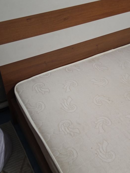 Каркас двухспальной кровати