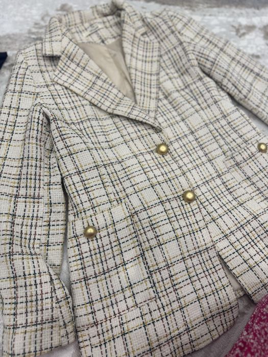 Твид пиджак.