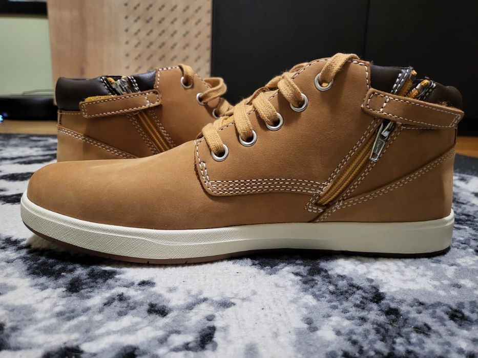 Timberland Davis Square Zip Chukka Wheat Nubuck