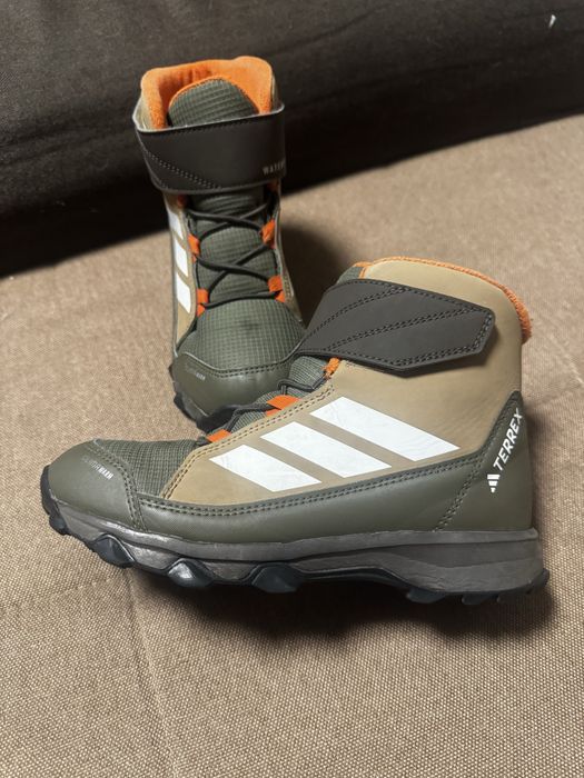 Зимние ботинки Адидас