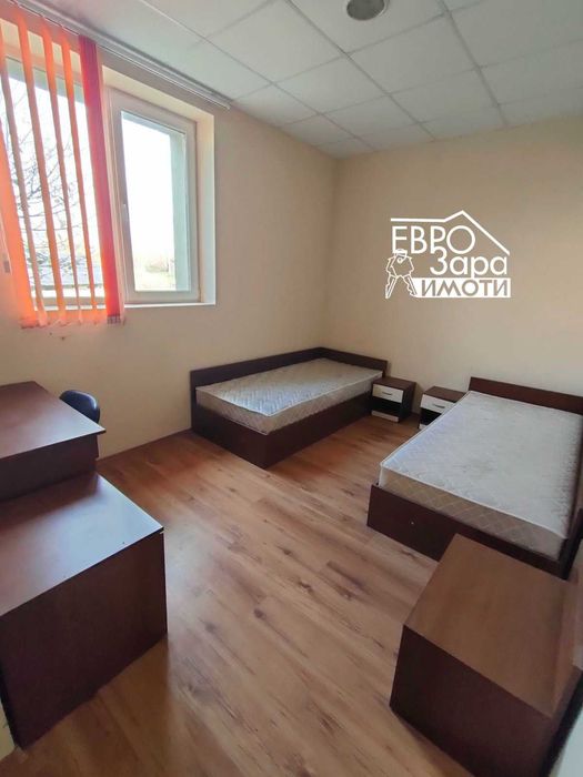 Масивна, обзаведена сграда /хотел/ за продажба в село Любеново