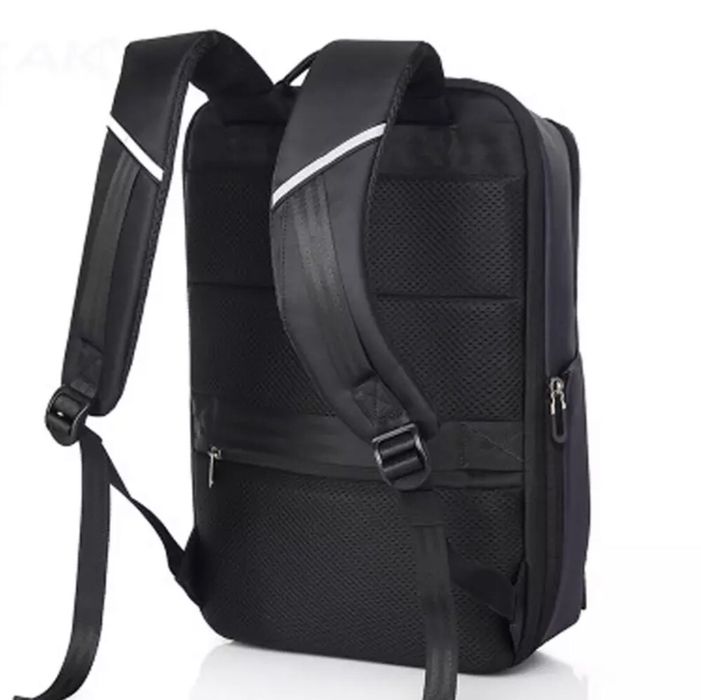 Продам отличный брендовый рюкзак