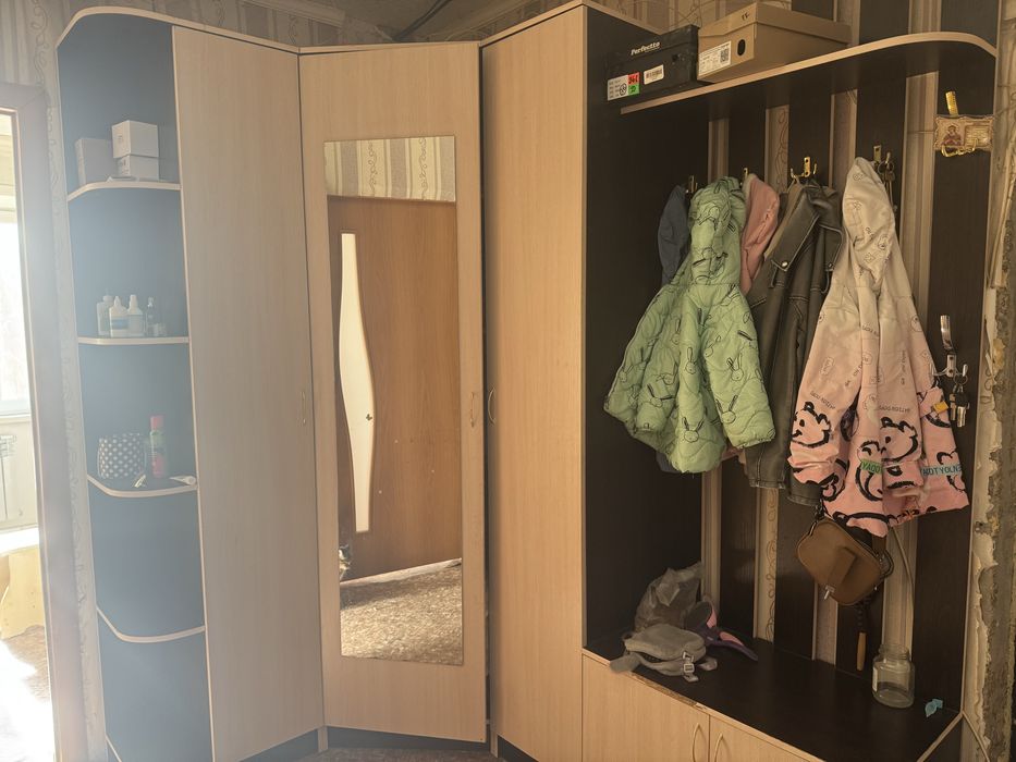 Прихожая угловая