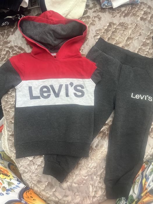 Вещи детские в отличном состоянии.