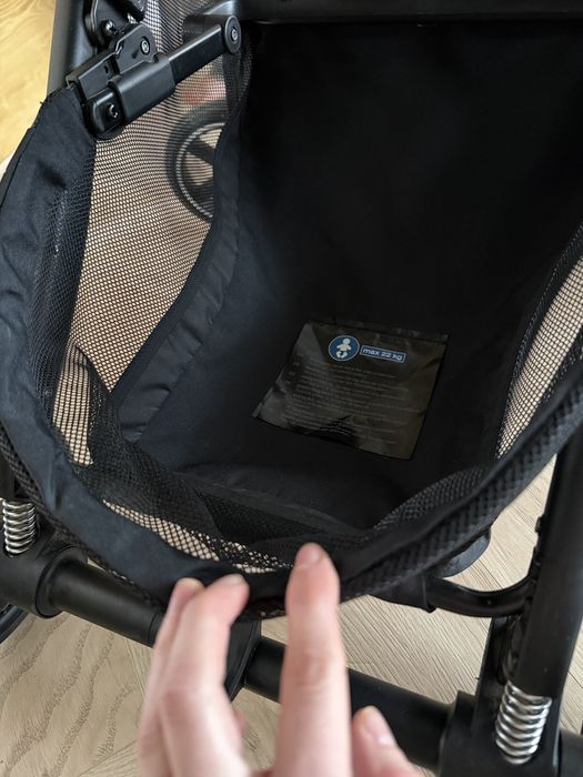 Vand carucior Cybex Gold Beezy dark blue.