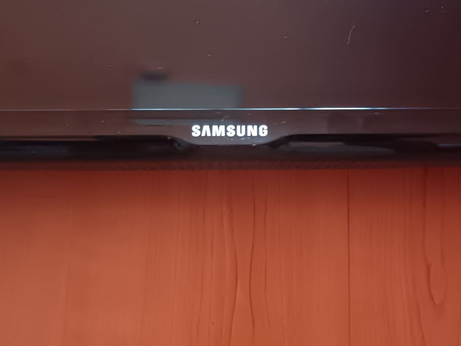 Vând televizor samsung