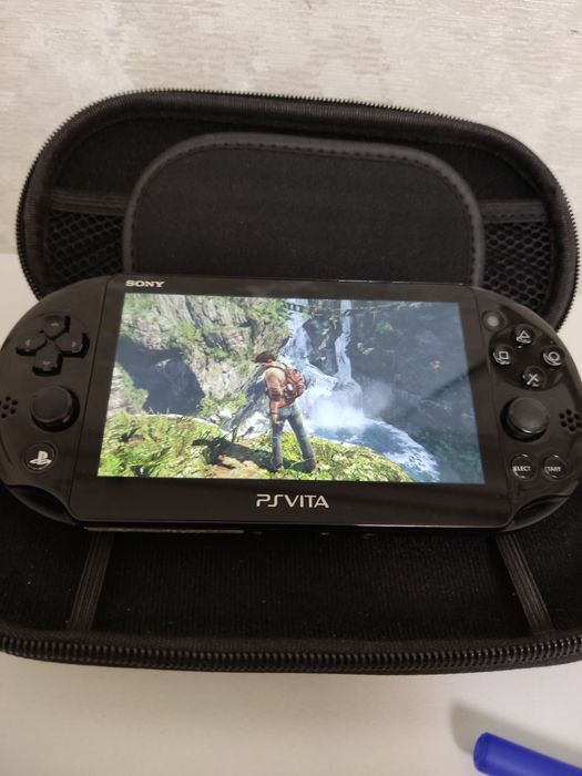 Playstation vita 2000 slim