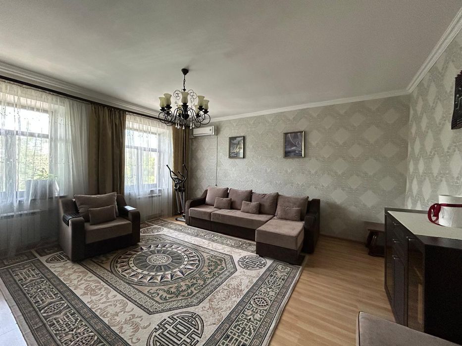 5ти ком квартируа Юбиляр