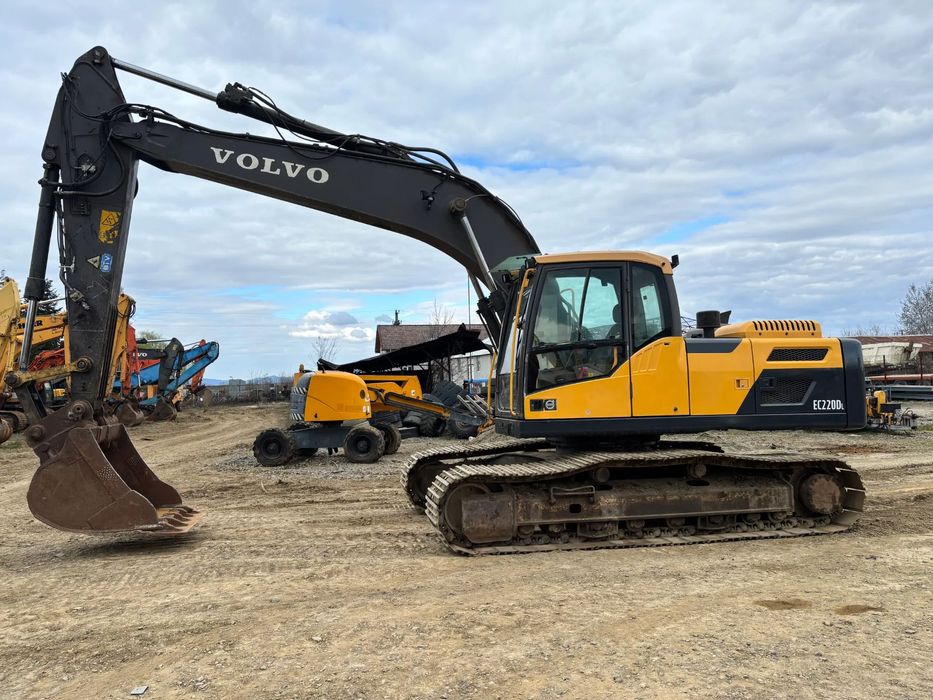 Volvo EC220DL 24 tone, excavator pe senile, 2013
