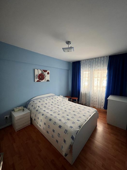 Apartament 3 camere decomandat