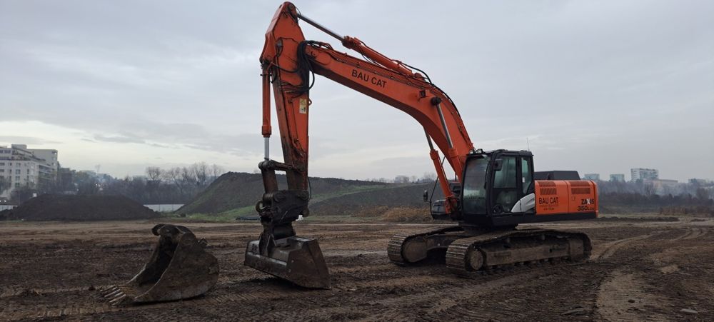 Excavator Hitachi ZX350