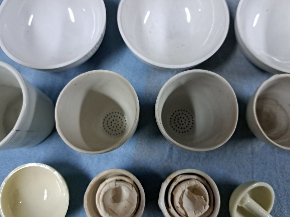 Фарфоровая выпарительная чаша и фарфоровый тигель