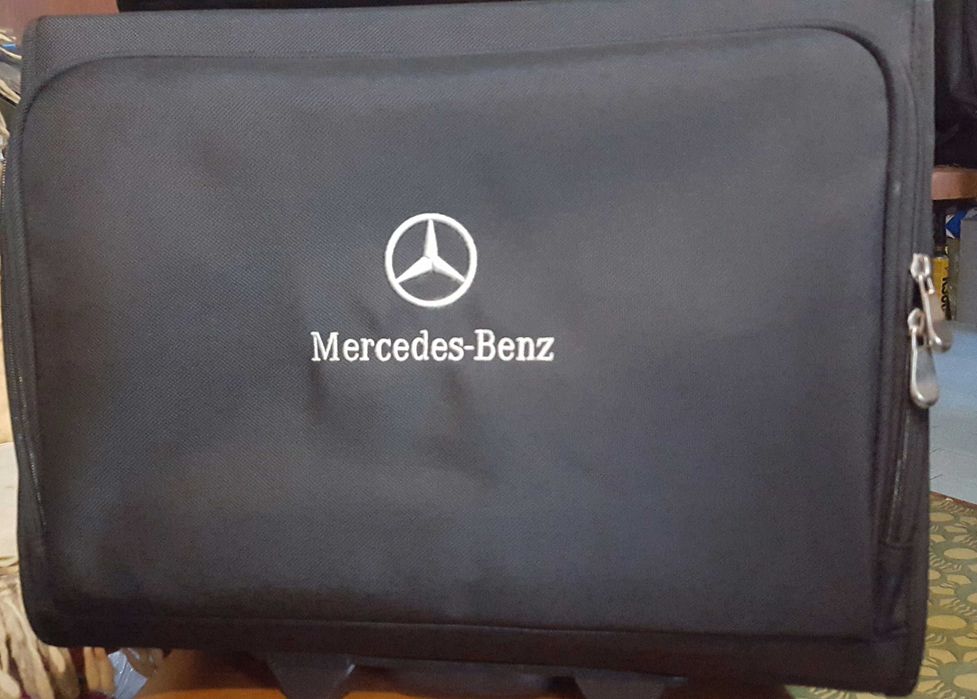 Troler Mercedes Benz business pilot