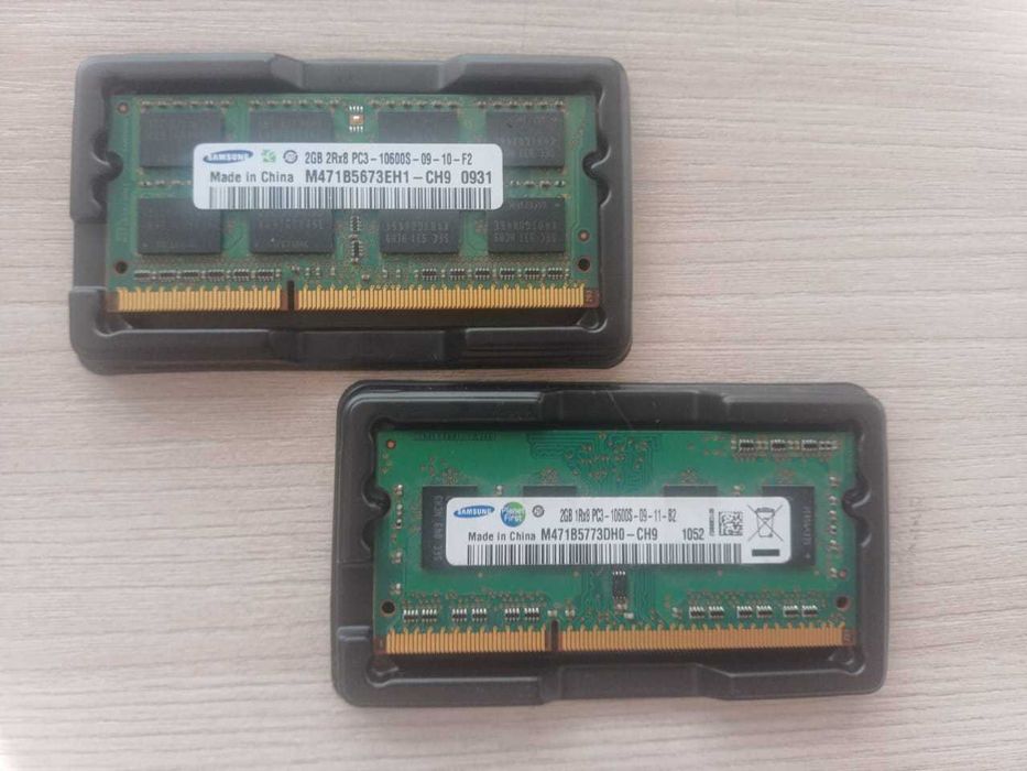 Оперативка для ноутбука  DDR3 1333 МГц 2 шт. x 2GB Samsung