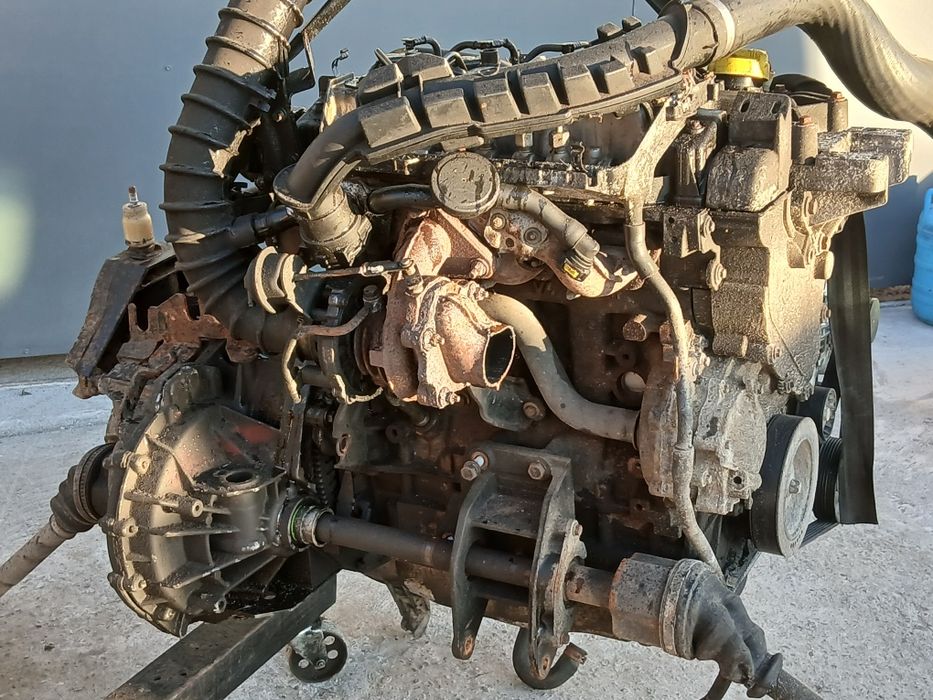 Motor Injectoare Turbo Ambreaj Cutie OPEL Movano Master 2.5 DCI