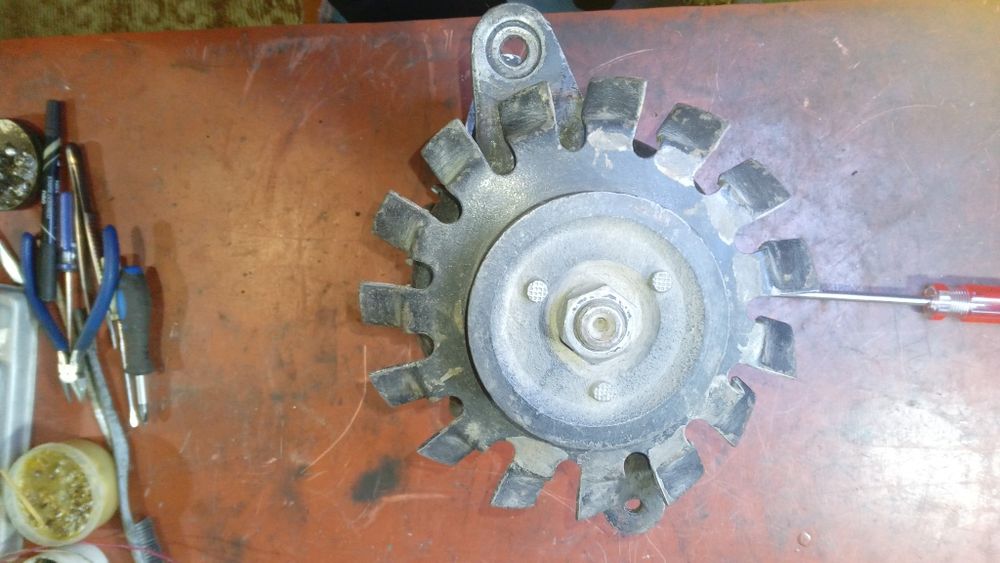 Генератор 15 370,14 В 1000 Вт