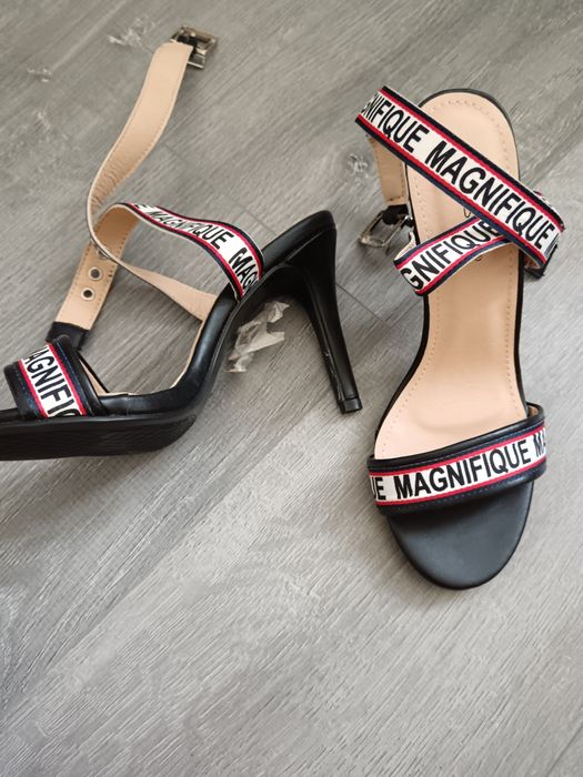 Sandale dama marimea 37 noi