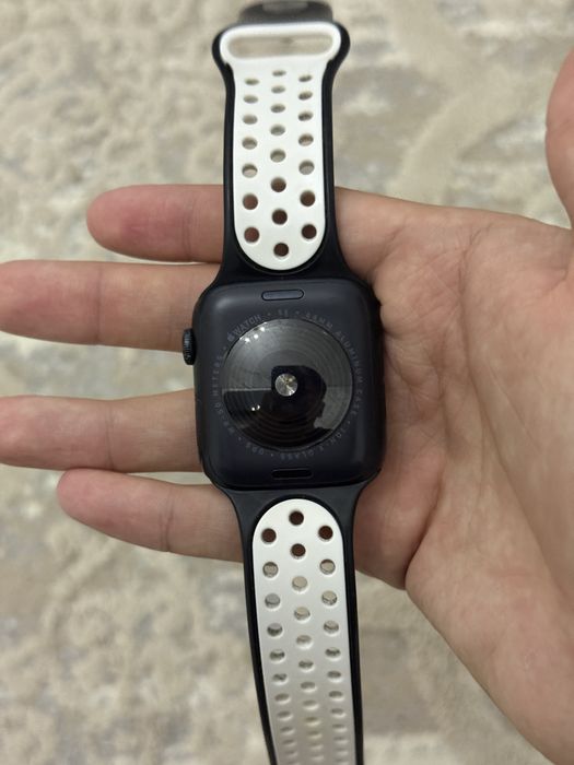 apple watch SE состояние хорошее