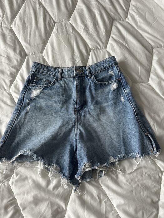 Къси панталонки Zara