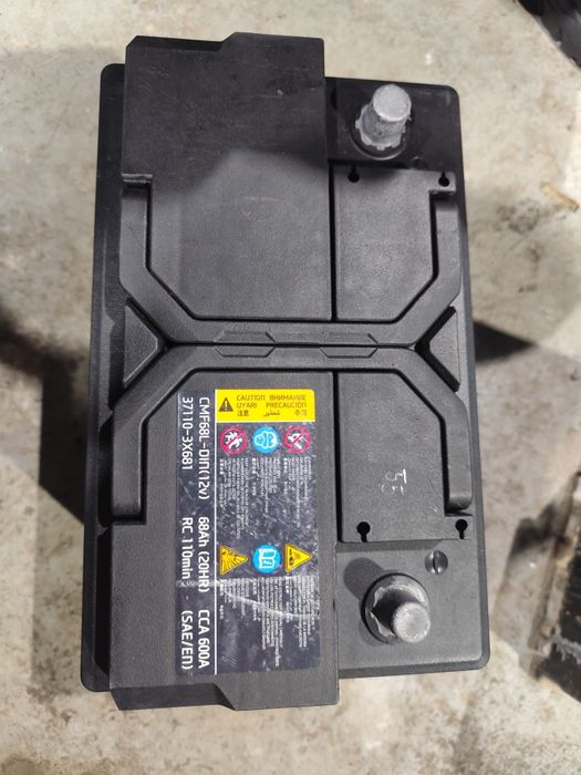 Продам б/у аккумулятор