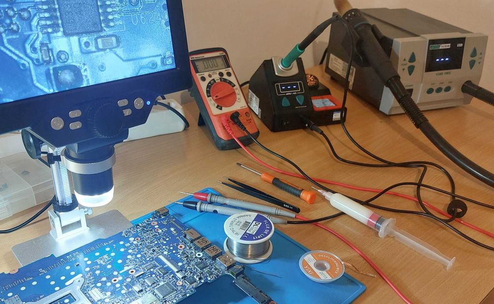 Reparatii laptopuri si console Xbox/PlayStation Arad