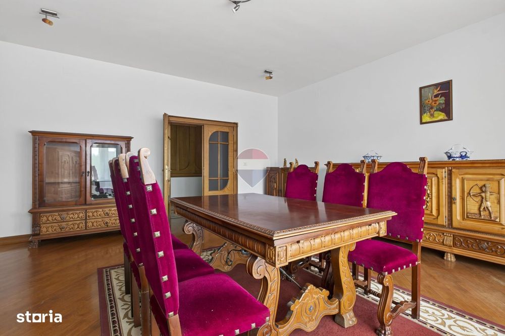 Casă 5 dormitoare si teren 725 mp de închiriat în zona Gradiste